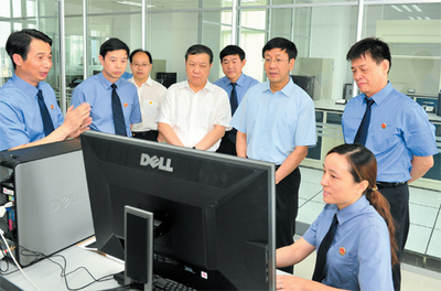 曹建明 张宝顺充分肯定我省检察工作(图)-检察-中安在线-安徽新闻